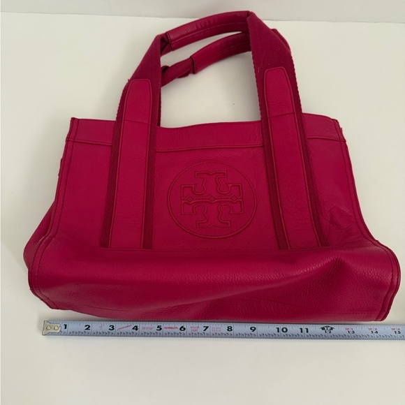 Tory Burch Pebbled Leather Tote Bag in Raspberry / Magenta Pink - Picture 9 of 10